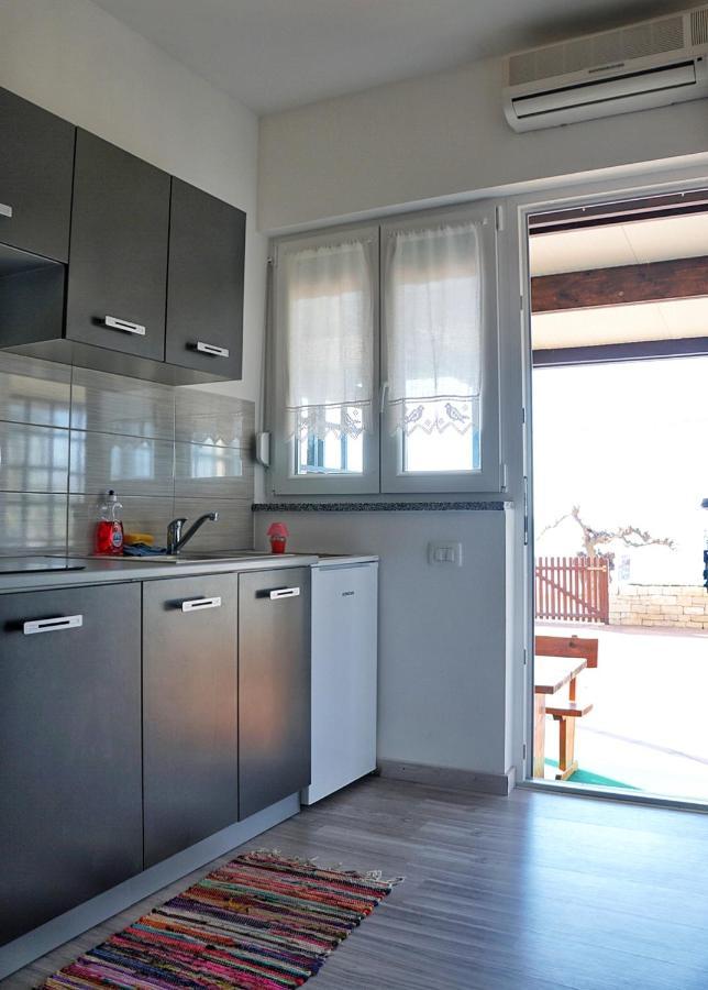 Apartmani Vesna Zambratija  Esterno foto