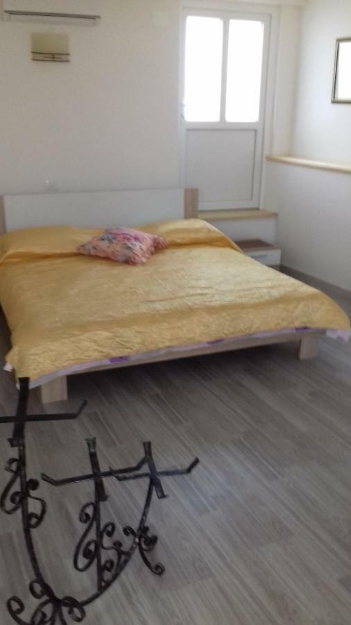 Apartmani Vesna Zambratija  Esterno foto